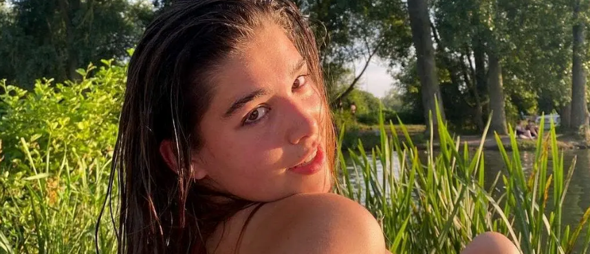 Rafaela Pugh biography showing her connection with Florence Pugh and the British Pugh family background