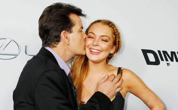 Discover the story of Donna Peele, the model who became famous for her 90s marriage to Charlie Sheen. Learn how she found peace by choosing a private life.