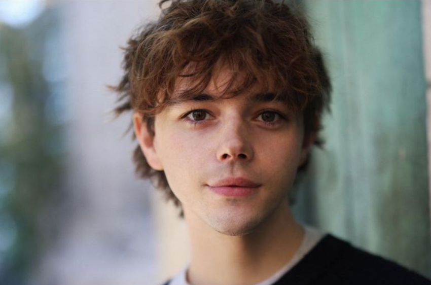 Jack Wolfe attending a public event, showcasing the British actor and singer known for Shadow and Bone and musical theater performances.