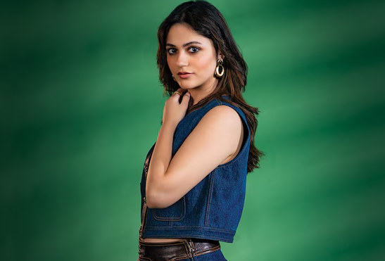 Portrait of Indian actress Aneet Padda, known for her lead role in the Bollywood film Saiyaara.