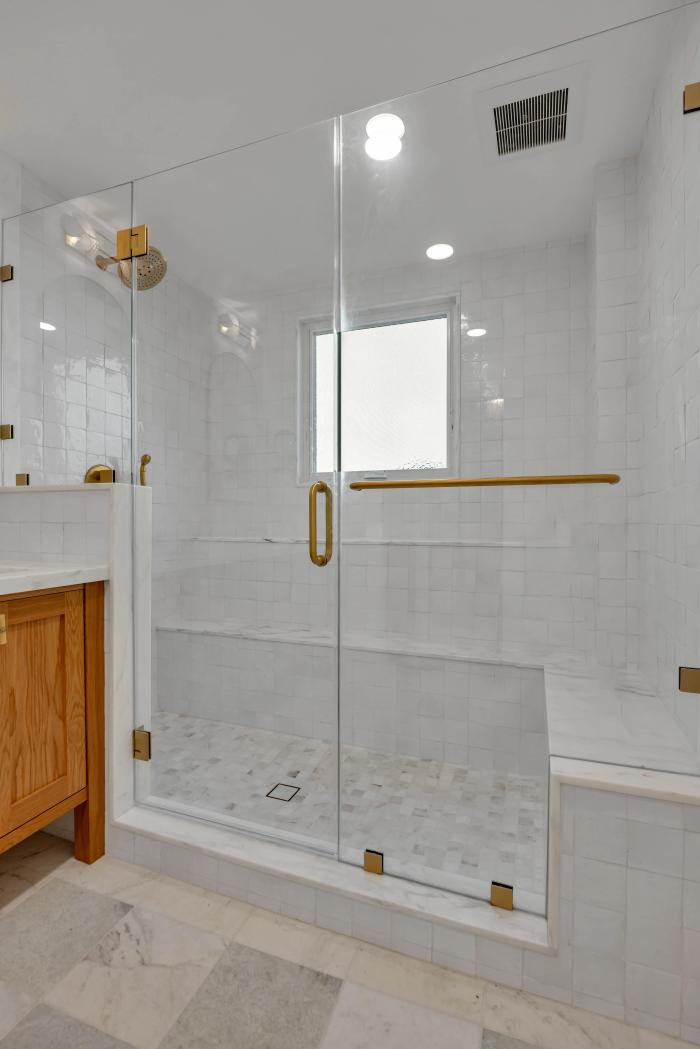 San Carlos master bathroom detail