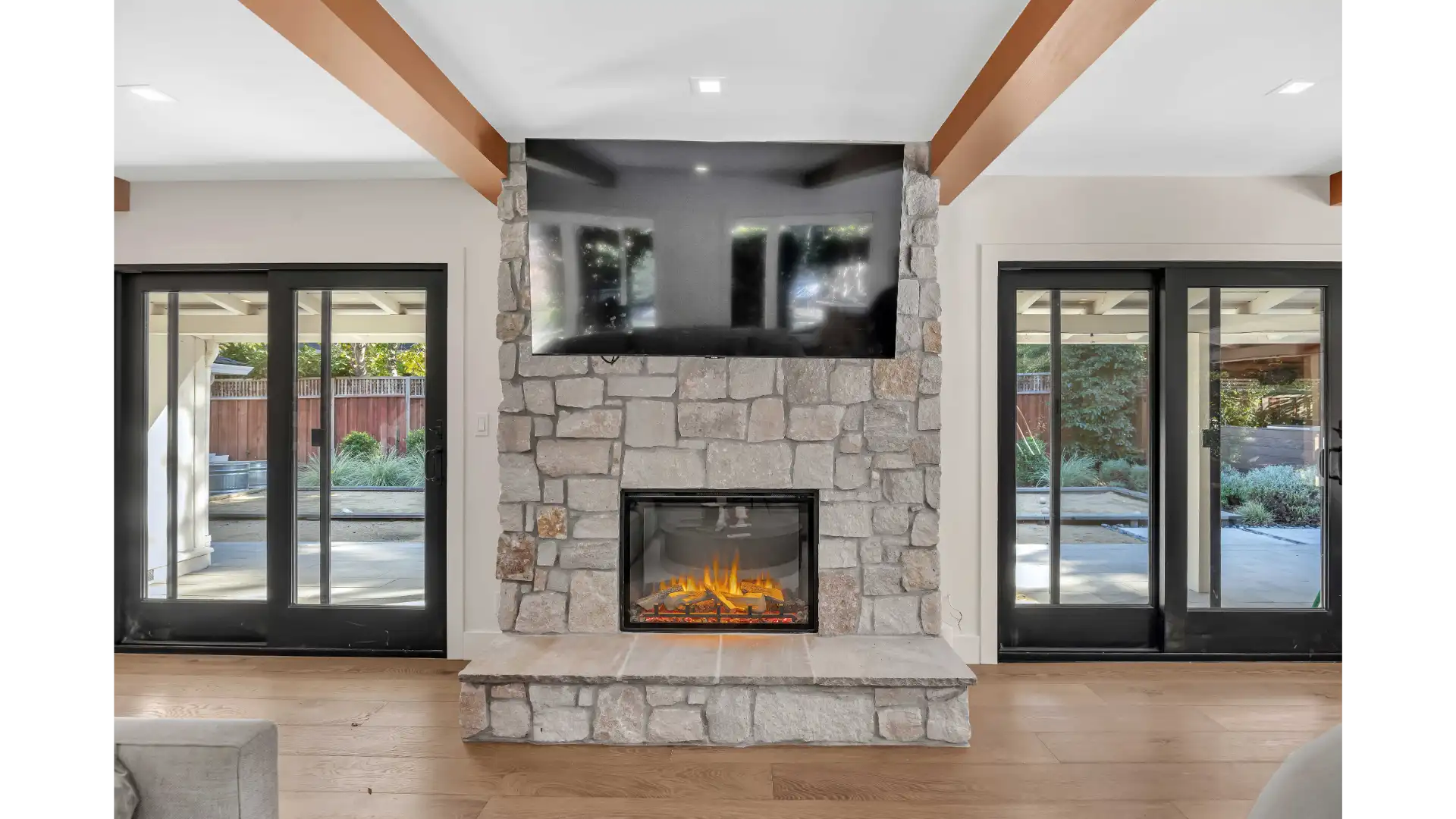 Multi-generational JADU — accessible living space for aging parents