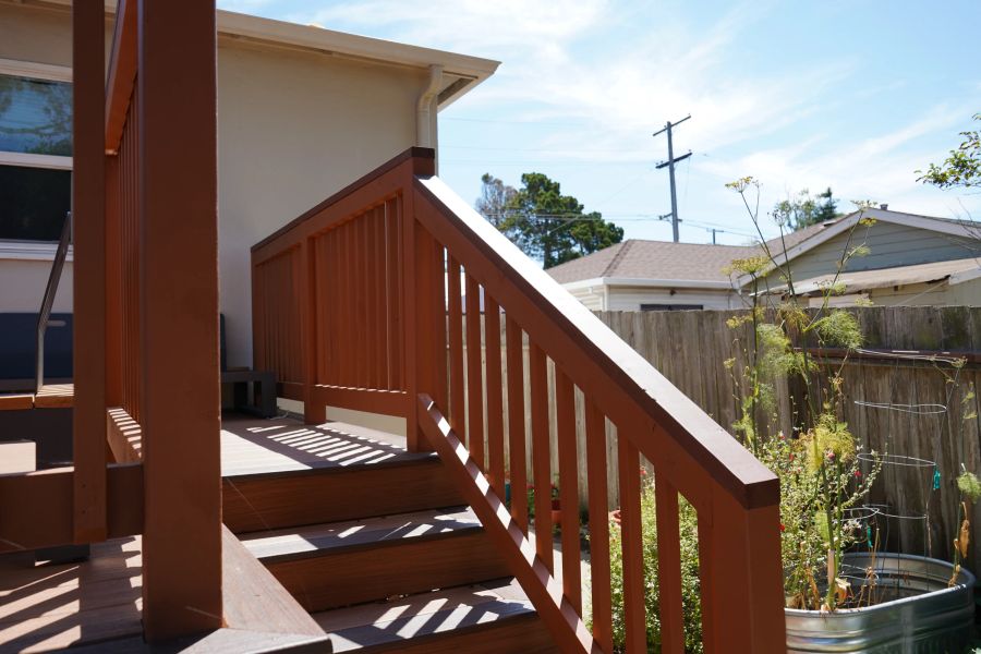 TREX deck custom stair and railing detail
