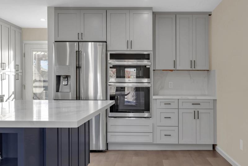 Kitchen, appliance wall with Samsung French-door fridge and LG double oven