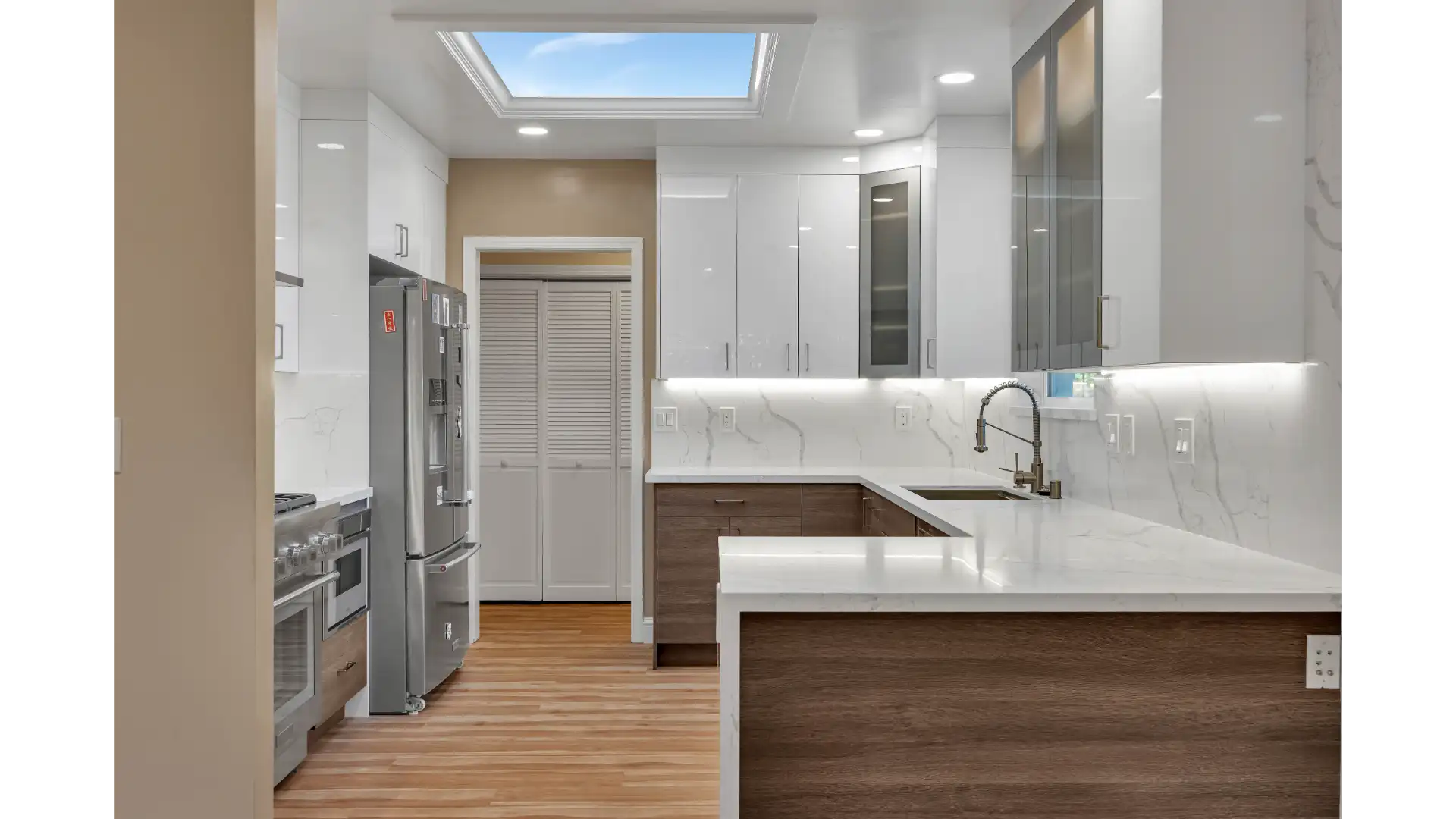 Kitchen project — integrated range hood and tile backsplash