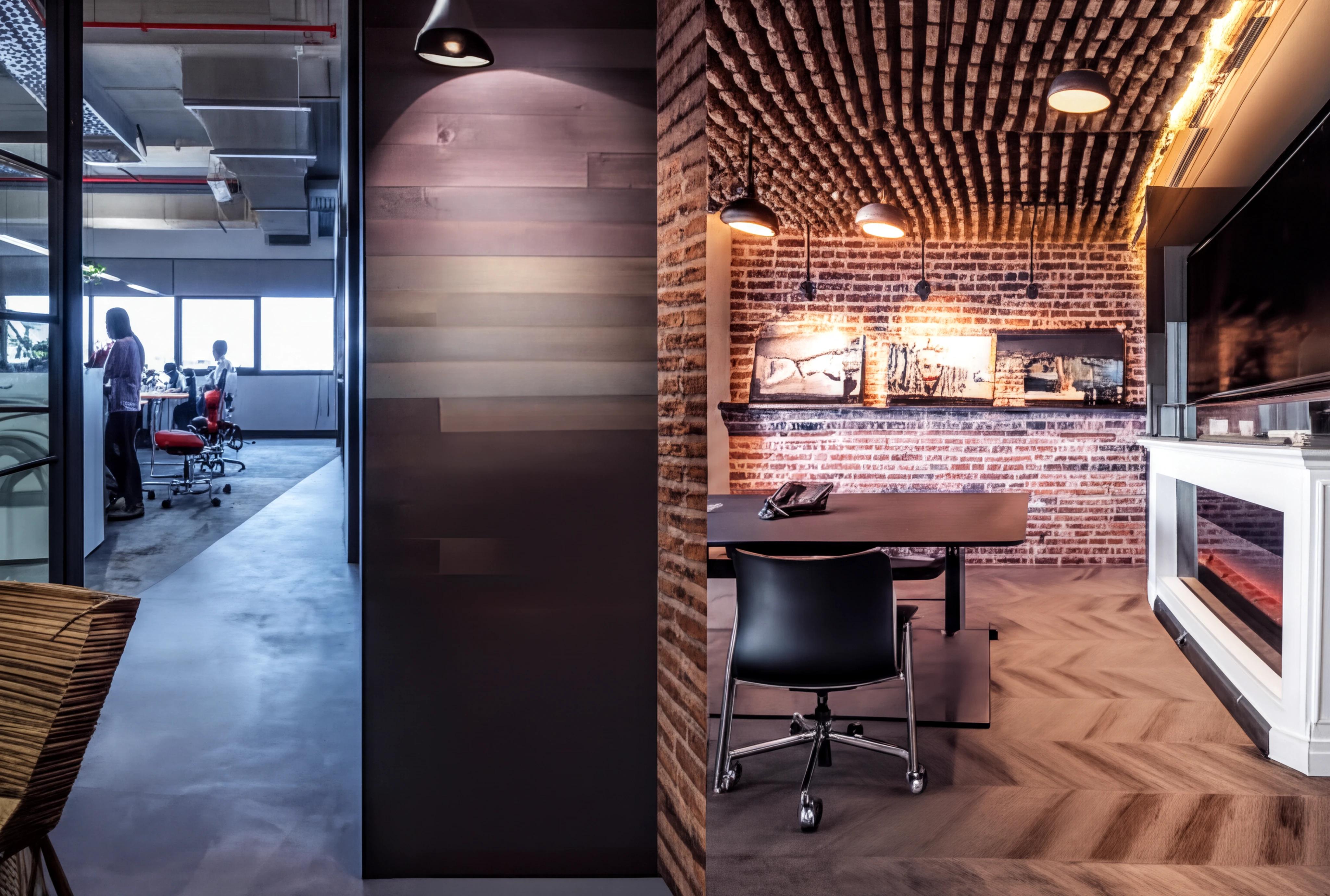 X Works HQ - Genuine Reclaimed Bricks - Dubai - UAE