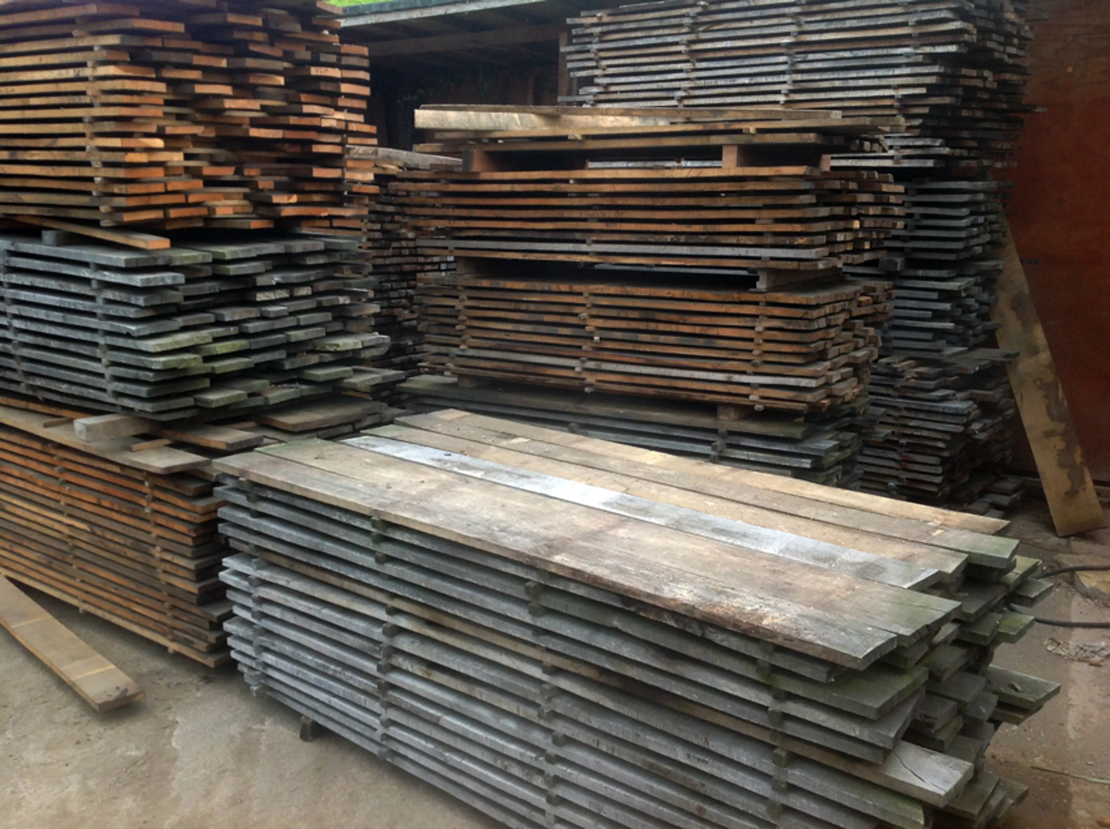 Reclaimed Pine/Oak Wood Boards