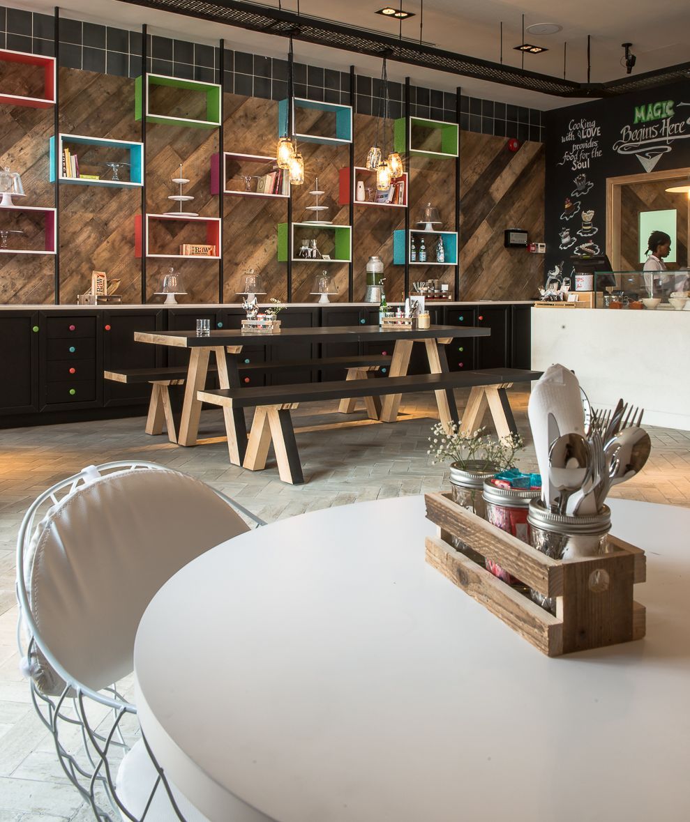 Paper Fig - Sharjah - Genuine Reclaimed Pine Wood - UAE