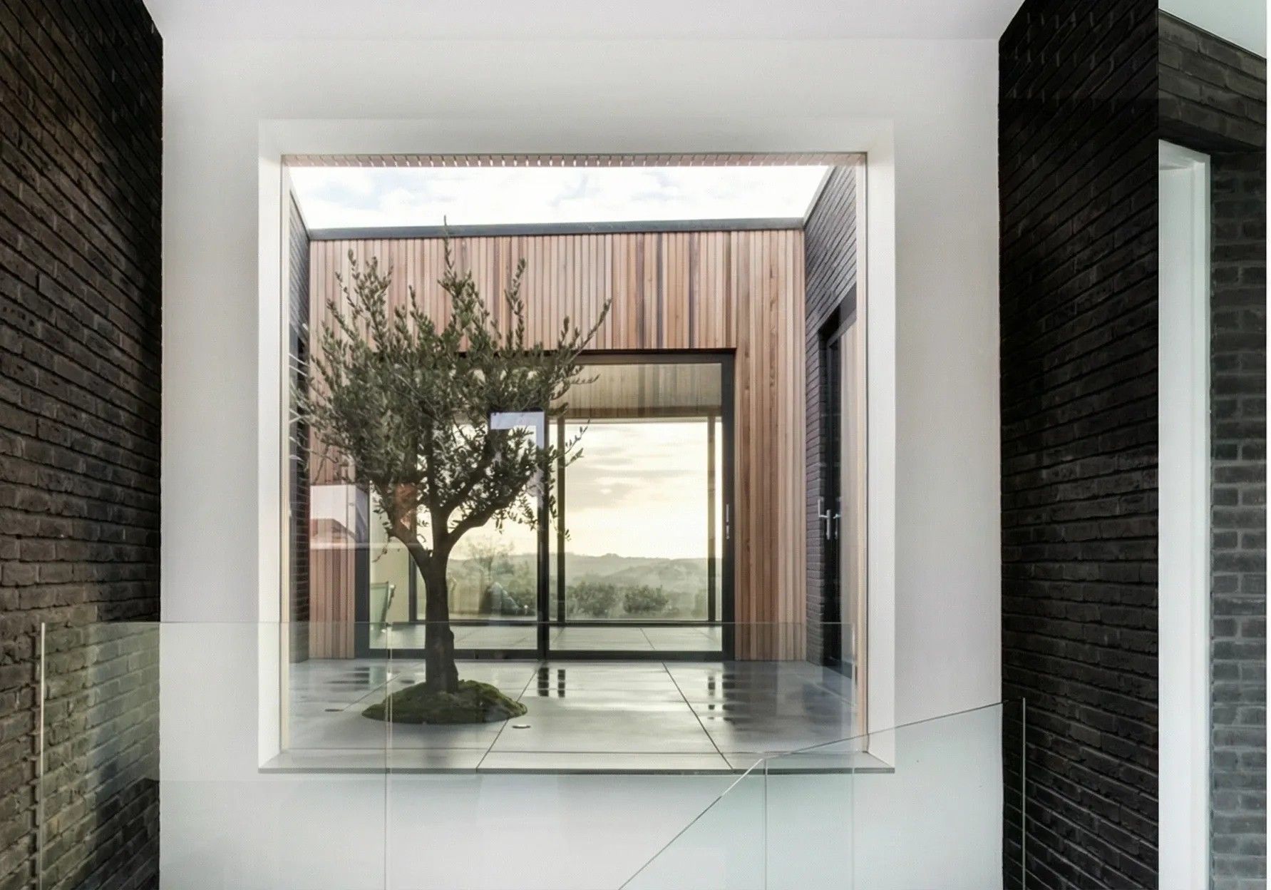 Modern Apartment - Reclaimed Black Anthracite Brick - UK