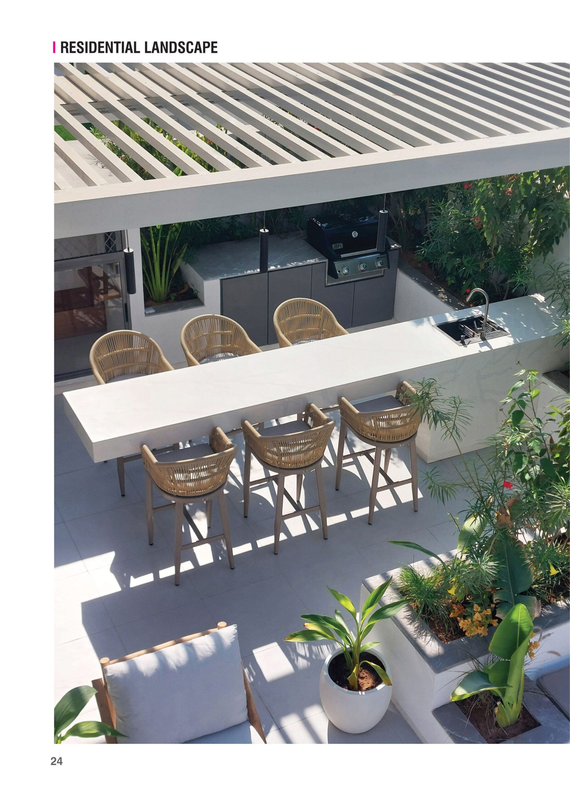 V.19 Beachfront spread 3