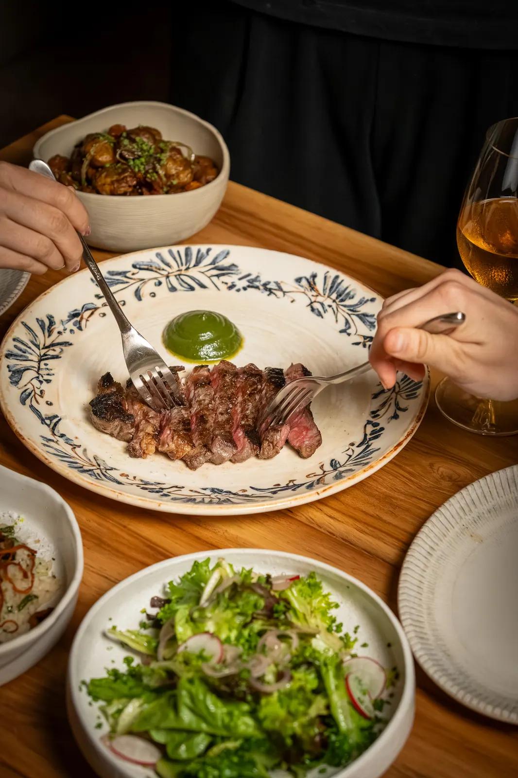 Il Toro: Tri tip 1