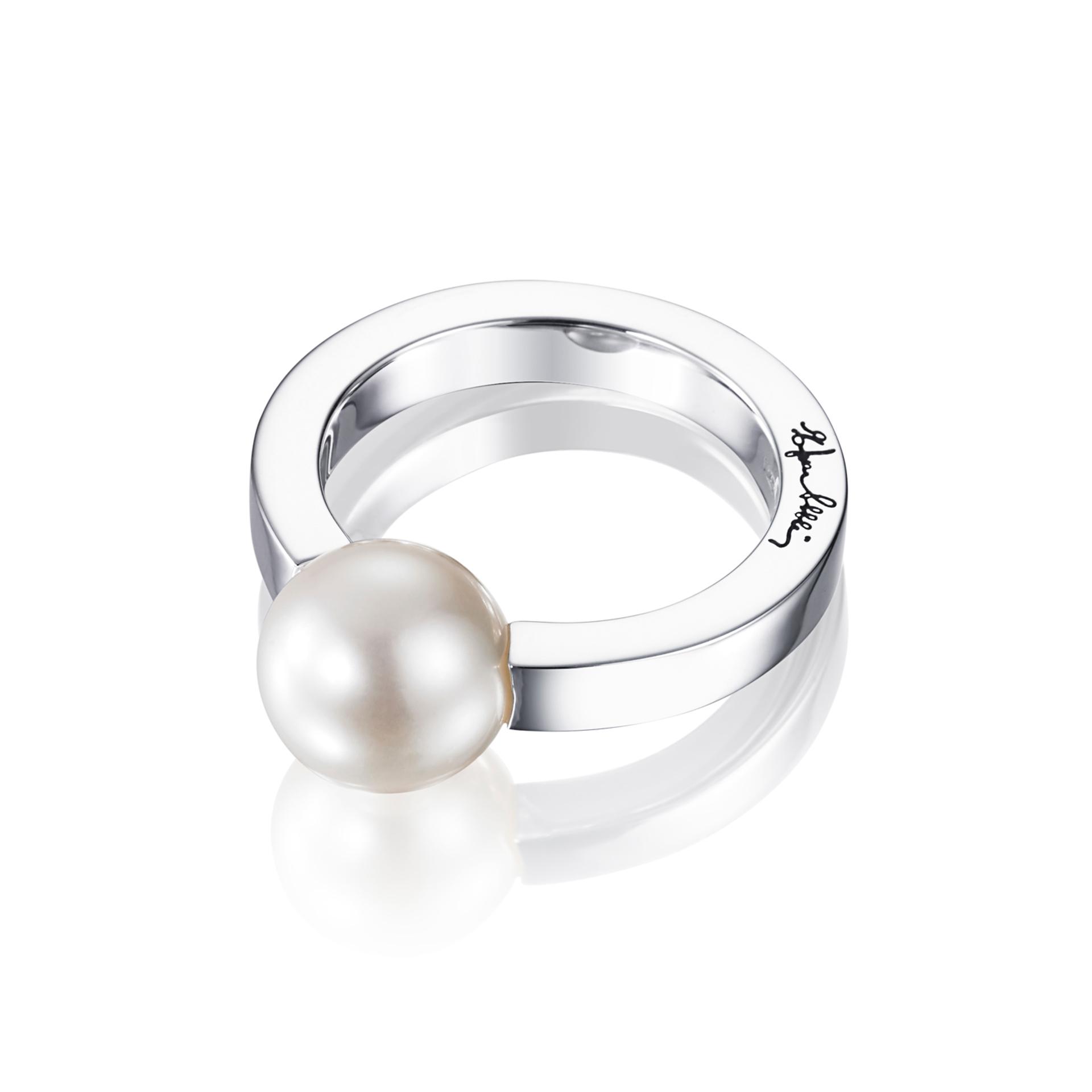 60'S PEARL RING.