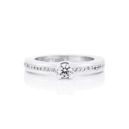 HEART TO HEART RING 0.19 CT