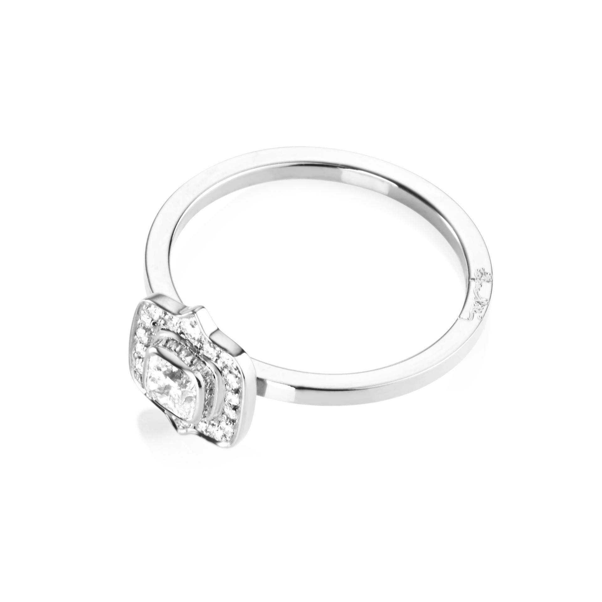 THE MRS RING 0.30 CT