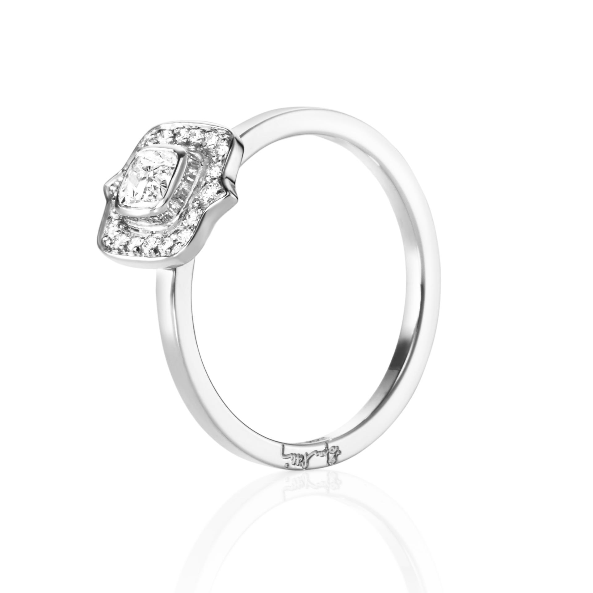 THE MRS RING 0.30 CT