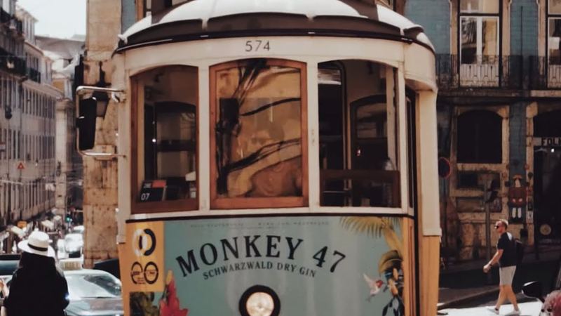 Lisbon streets, trams and pastéis de nata