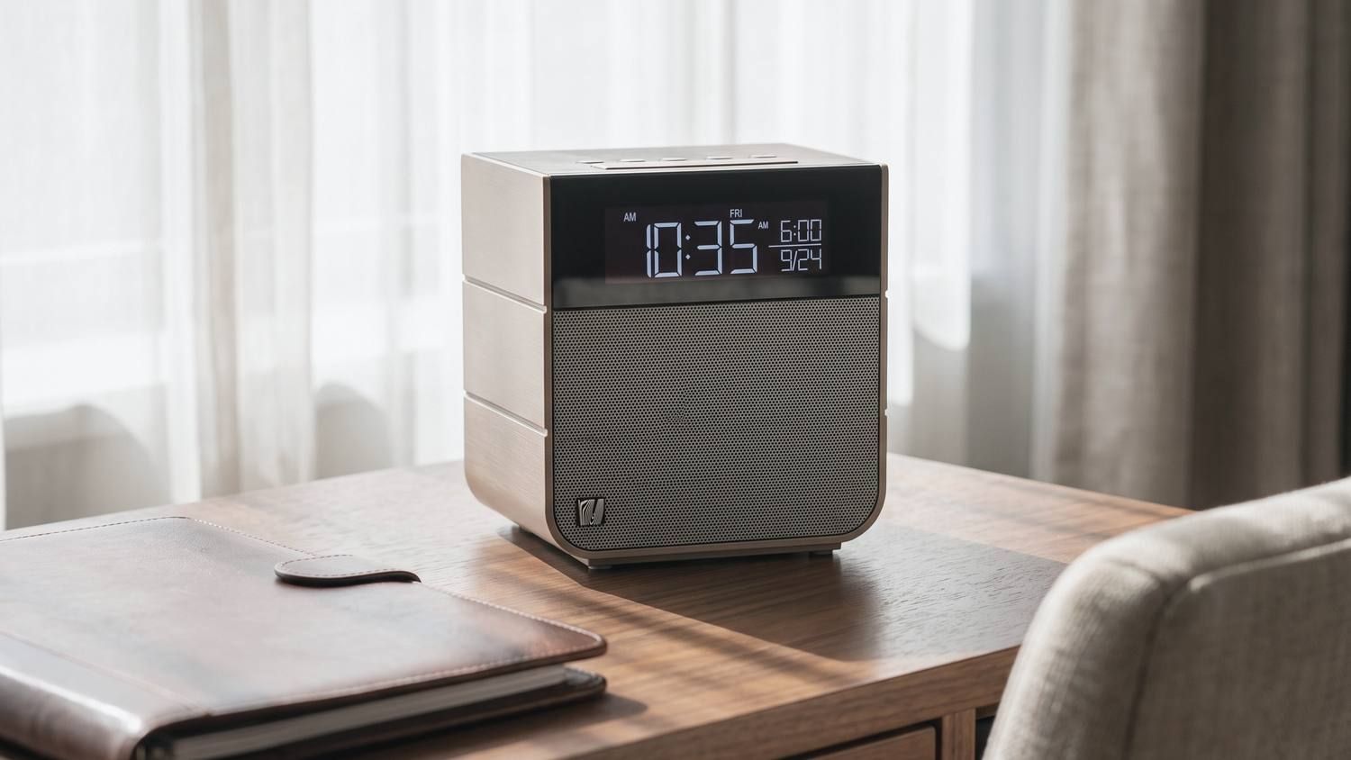 Soundfreaq: Writing desk, afternoon