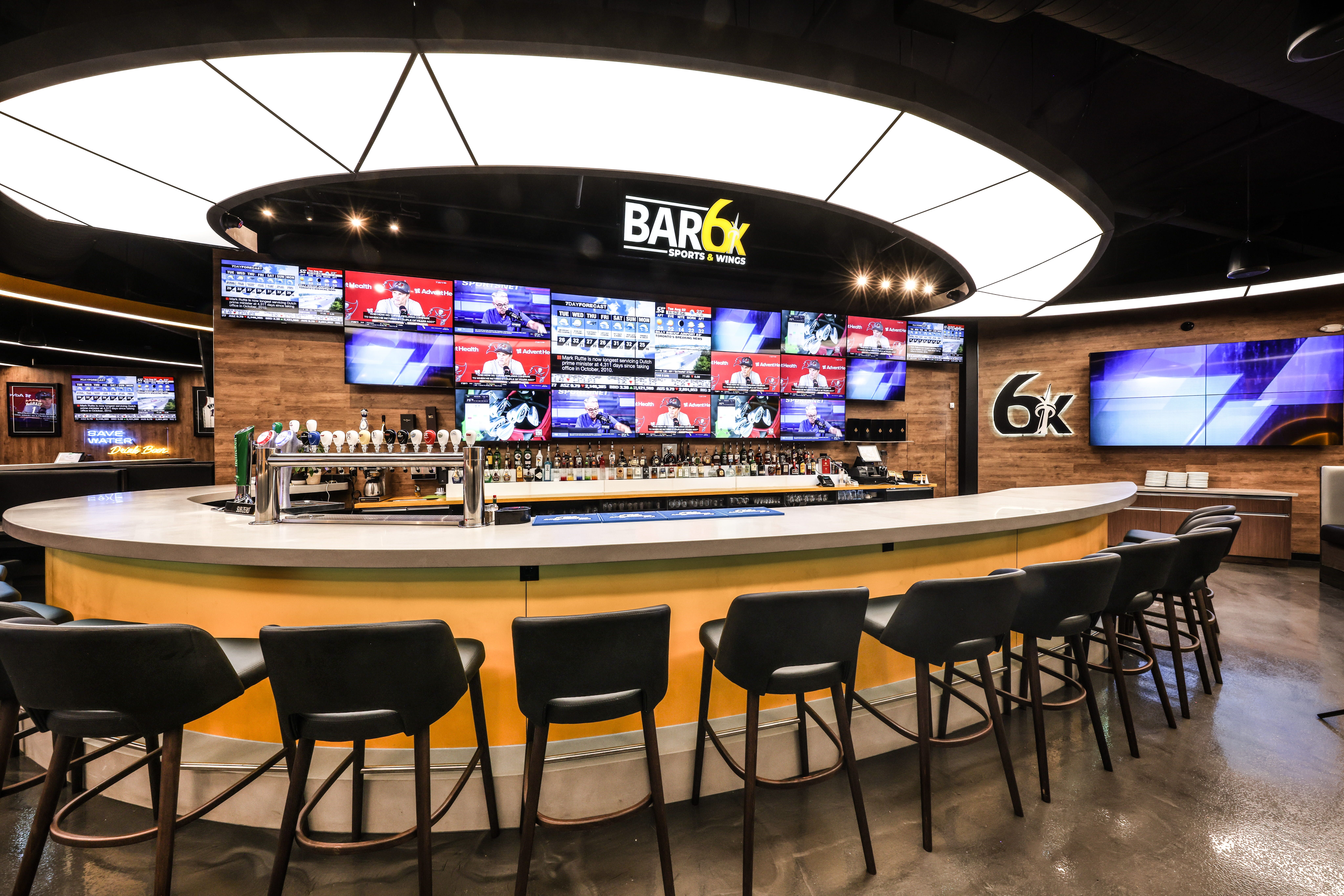 Bar 6ix photo 6