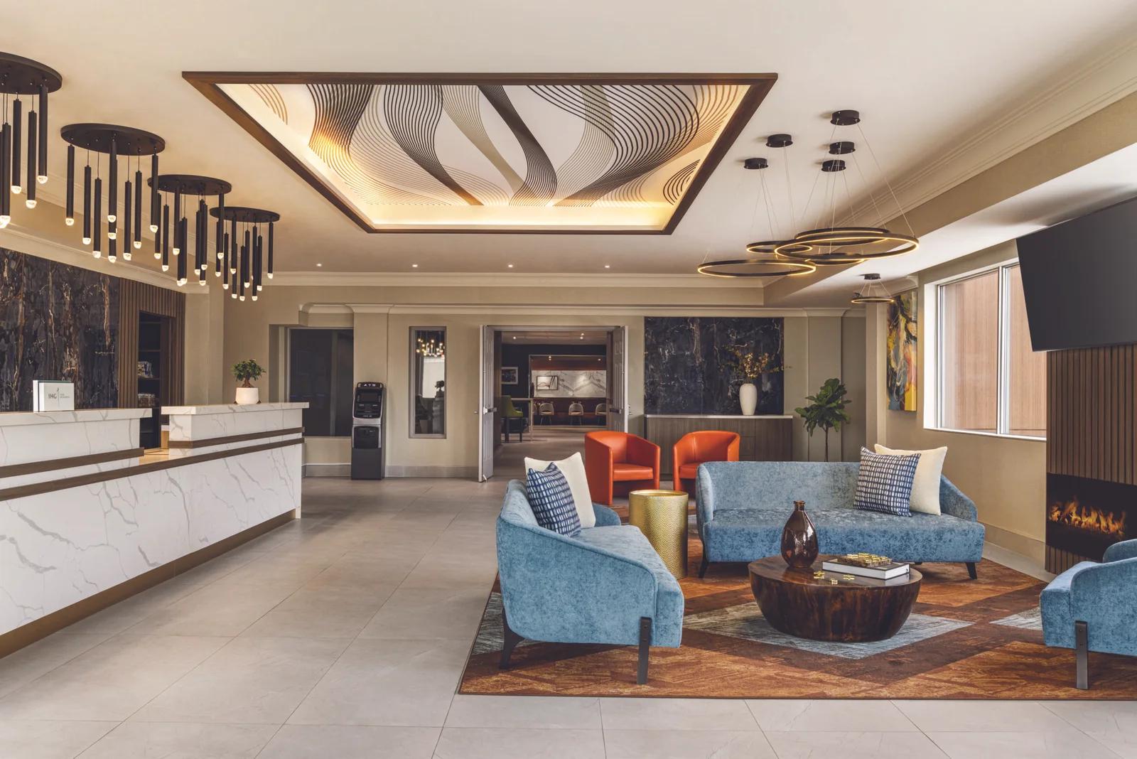 Crowne Plaza photo 2