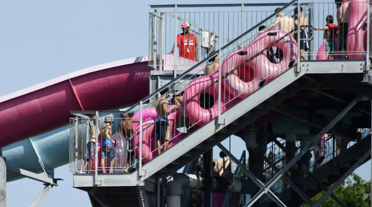 Hamilton staff to study a public-private partnership to keep Wild Waterworks operating photo