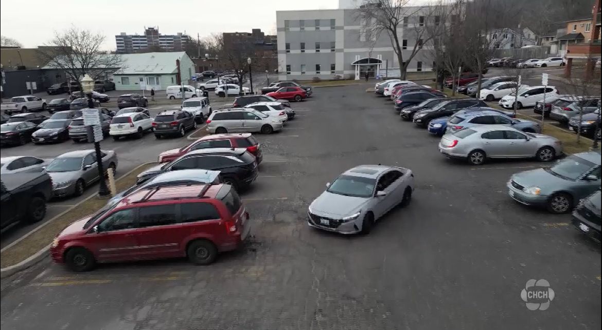 Horwath to veto council’s decision not to build affordable housing on Stoney Creek parking lots photo