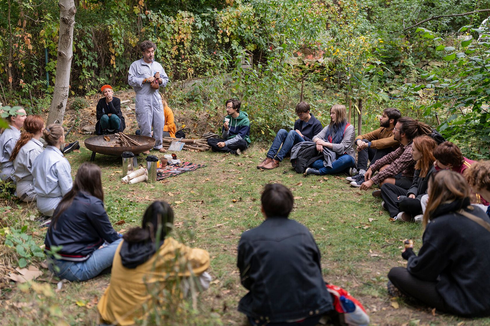 GARDENING ECOFEMINISMS