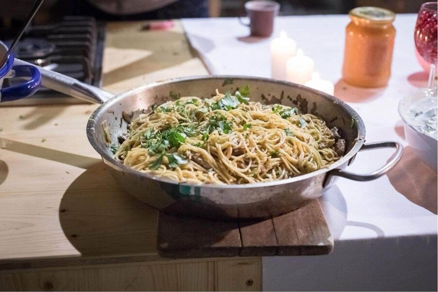 TALÍŘ VERSUS PLANETA