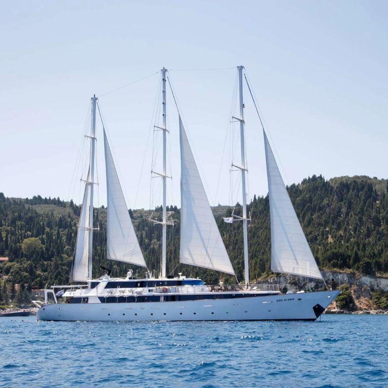 Top 5 Luxury Gulet Charters in Greece for an Authentic Aegean Experience