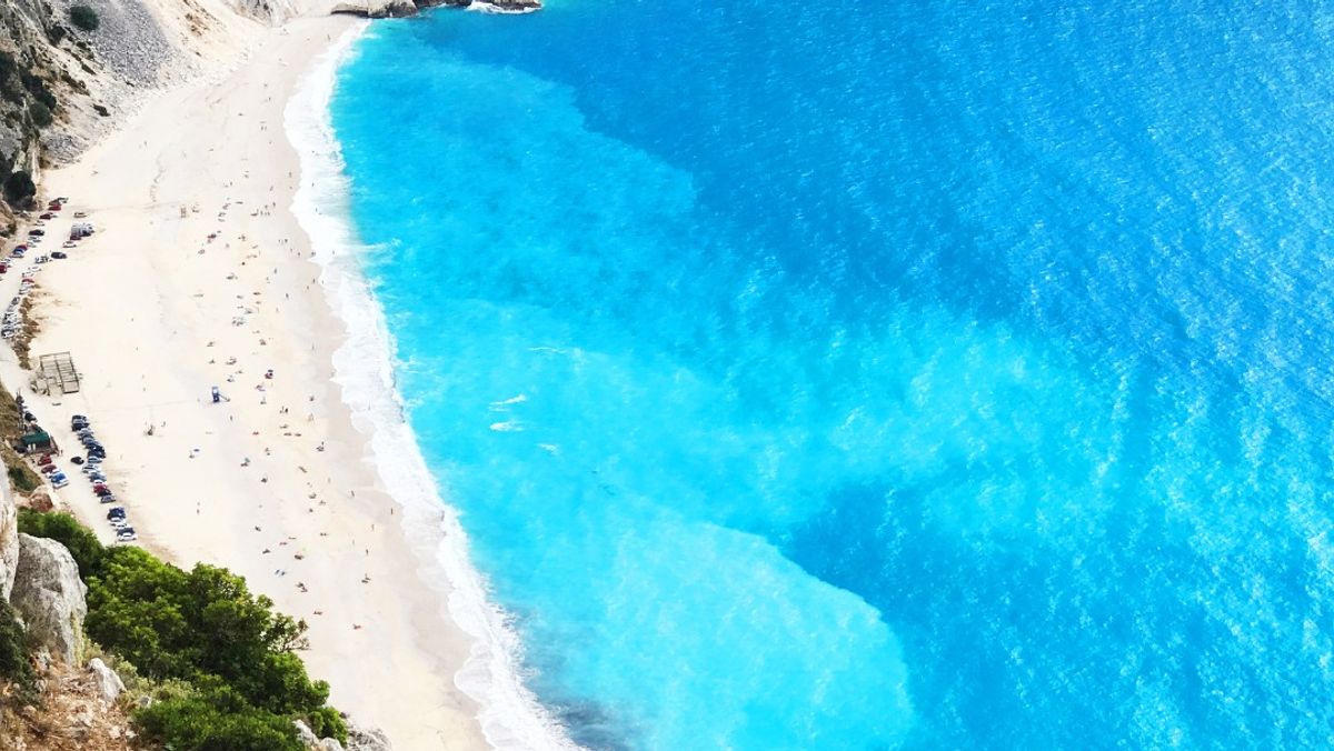 Top 5 Yacht Charters in Greece for Exploring Hidden Coves & Secret Beaches in the Ionian Islands