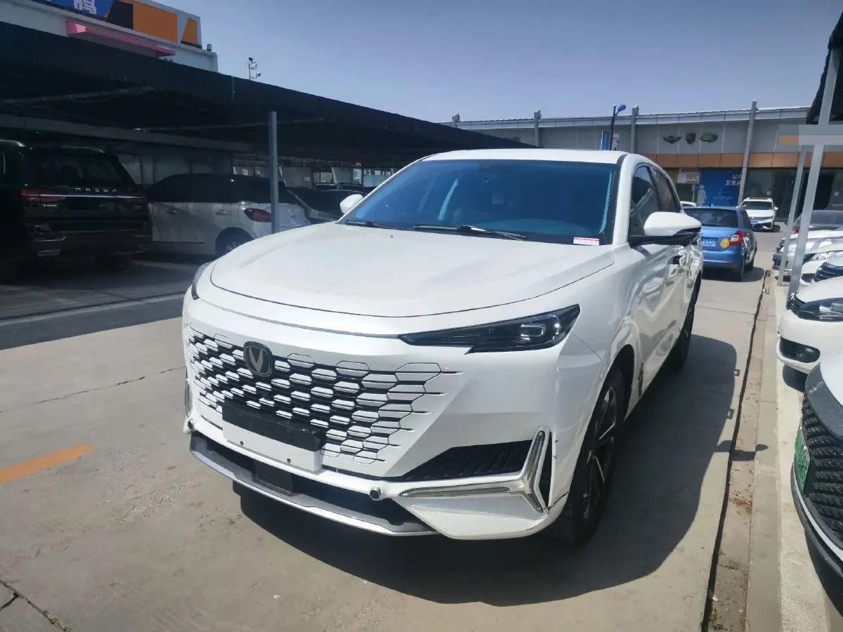 2021 Changan UNI-K iDD 1.5T PHEV — image 1
