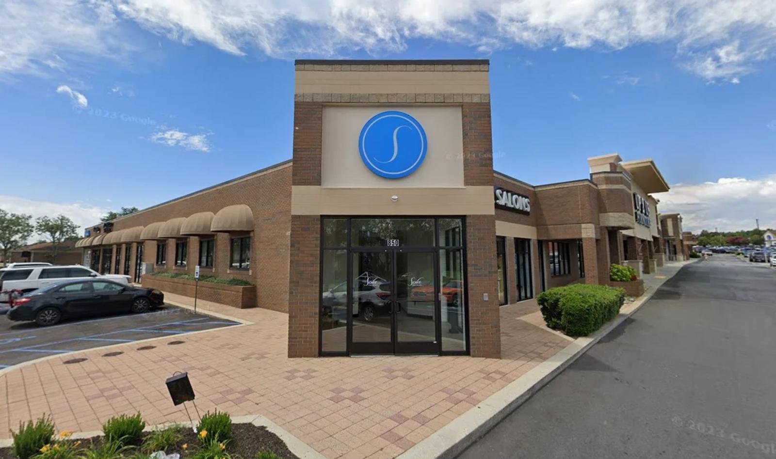 How to find Hello Sugar Greenville | Woods Crossing