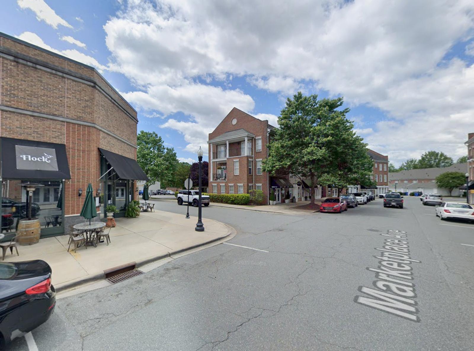 How to find Hello Sugar Mooresville | Lake Norman