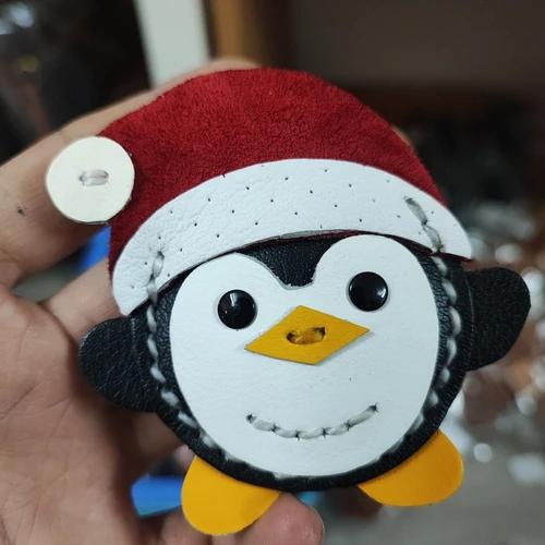 พวงกุญแจเพนกวินหนังแท้ งานแฮนด์เมด สีดำขาว ห้อยกระเป๋าและกุญแจ - 08