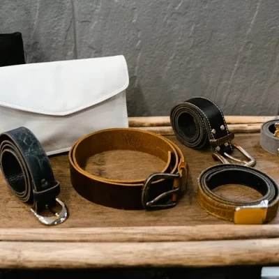 ภาพปกของบทความ วิธีแก้เข็มขัดหนังเหม็น