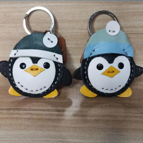พวงกุญแจเพนกวินหนังแท้ งานแฮนด์เมด สีดำขาว ห้อยกระเป๋าและกุญแจ - 02