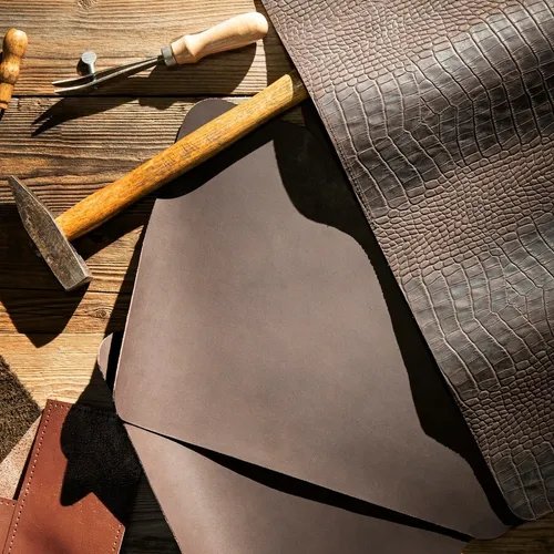 เครื่องมือช่างหนังและแผ่นหนังท็อปเกรน