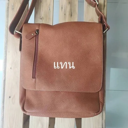 กระเป๋าสะพายข้างหนังแท้ชามัวส์สีน้ำตาลเข้ม ดีไซน์คลาสสิกสำหรับผู้ชายและผู้หญิง - 07