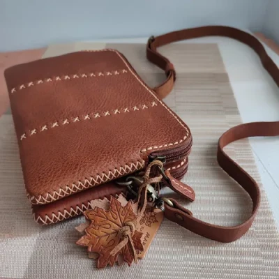 ภาพปกของบทความ สะพายกระเป๋าข้างเดียว ไหล่เบี้ยว จริงหรือไม่?