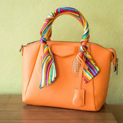 ภาพปกของบทความ เทคนิคเลือกซื้อกระเป๋าแบรนด์เนมมือสอง ให้ได้ของแท้ในสภาพดี ไม่พลาดโดนหลอก!