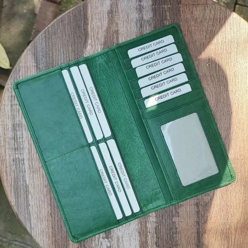 กระเป๋าสตางค์ใบยาวหนังแท้ ชนิดหนังออย สีน้ำตาลเข้ม โชว์ช่องใส่บัตร 13 ช่องด้านใน - 01