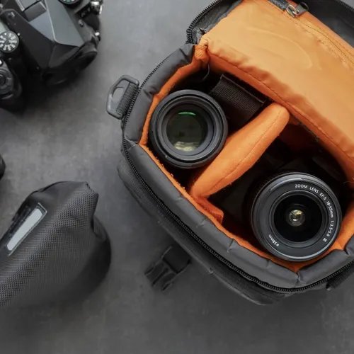 ภาพปกของบทความ ใส่ซิลิก้าเจลในกระเป๋ากล้องดีจริงไหม?