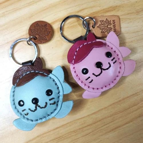 พวงกุญแจแมวน้ำหนังแท้แฮนด์เมดสีน้ำตาลสำหรับห้อยกระเป๋าและลูกกุญแจ - 05