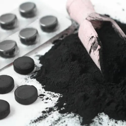 ผงถ่านและเม็ดถ่านคาร์บอน ตัวช่วยธรรมชาติในการดูดซับกลิ่นอับในรองเท้า