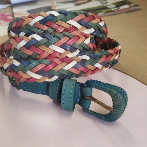 เข็มขัดหนังแท้สายถักแบนสีน้ำตาล ทำจากหนังวัวแท้ 100% หัวเข็มขัดสีเงิน - 05