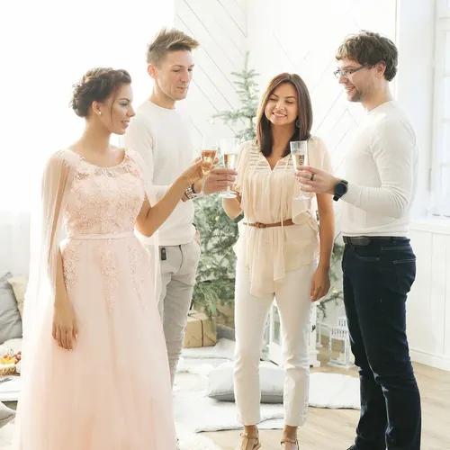 ภาพปกของบทความ ทำไมผู้หญิงบางคนถึงเลือกใส่ชุดสีขาวในงานแต่งงานของคนอื่น?