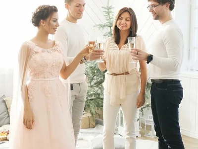 ภาพปกของบทความ ทำไมผู้หญิงบางคนถึงเลือกใส่ชุดสีขาวในงานแต่งงานของคนอื่น?