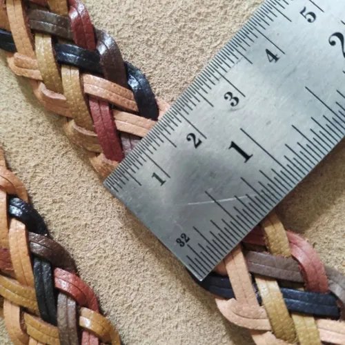 เข็มขัดหนังแท้สายถักแบนสีน้ำตาล ทำจากหนังวัวแท้ 100% หัวเข็มขัดสีเงิน - 02