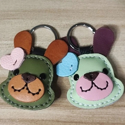 พวงกุญแจหนังแท้รูปกระต่าย งานแฮนด์เมดเย็บมือ สำหรับห้อยกระเป๋าและกุญแจรถ - 07