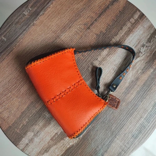 กระเป๋าใส่เหรียญหนังแท้ สีน้ำตาล งานแฮนด์เมด ใบเล็กใส่บัตร ATM ได้ - 05