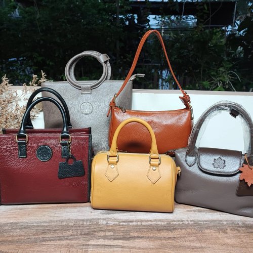 ภาพปกของบทความ ทำไมกระเป๋าหนังห้ามโดนน้ำ?